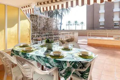 Sea Front Apart. 2 Pools / 1ª Linea. 2 Piscinas Appartement Segur de Calafell Buitenkant foto